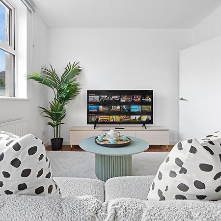 Modern 2Br Near Tower Bridge Daire Londra Dış mekan fotoğraf